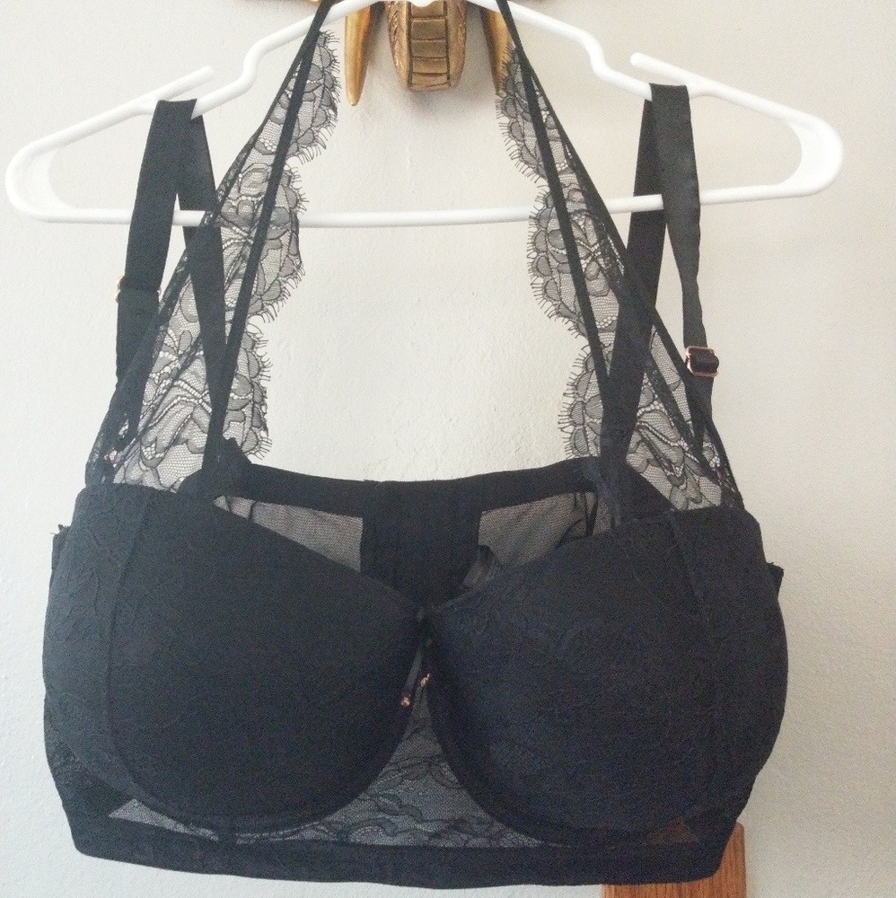 Smart and sexy lace bra